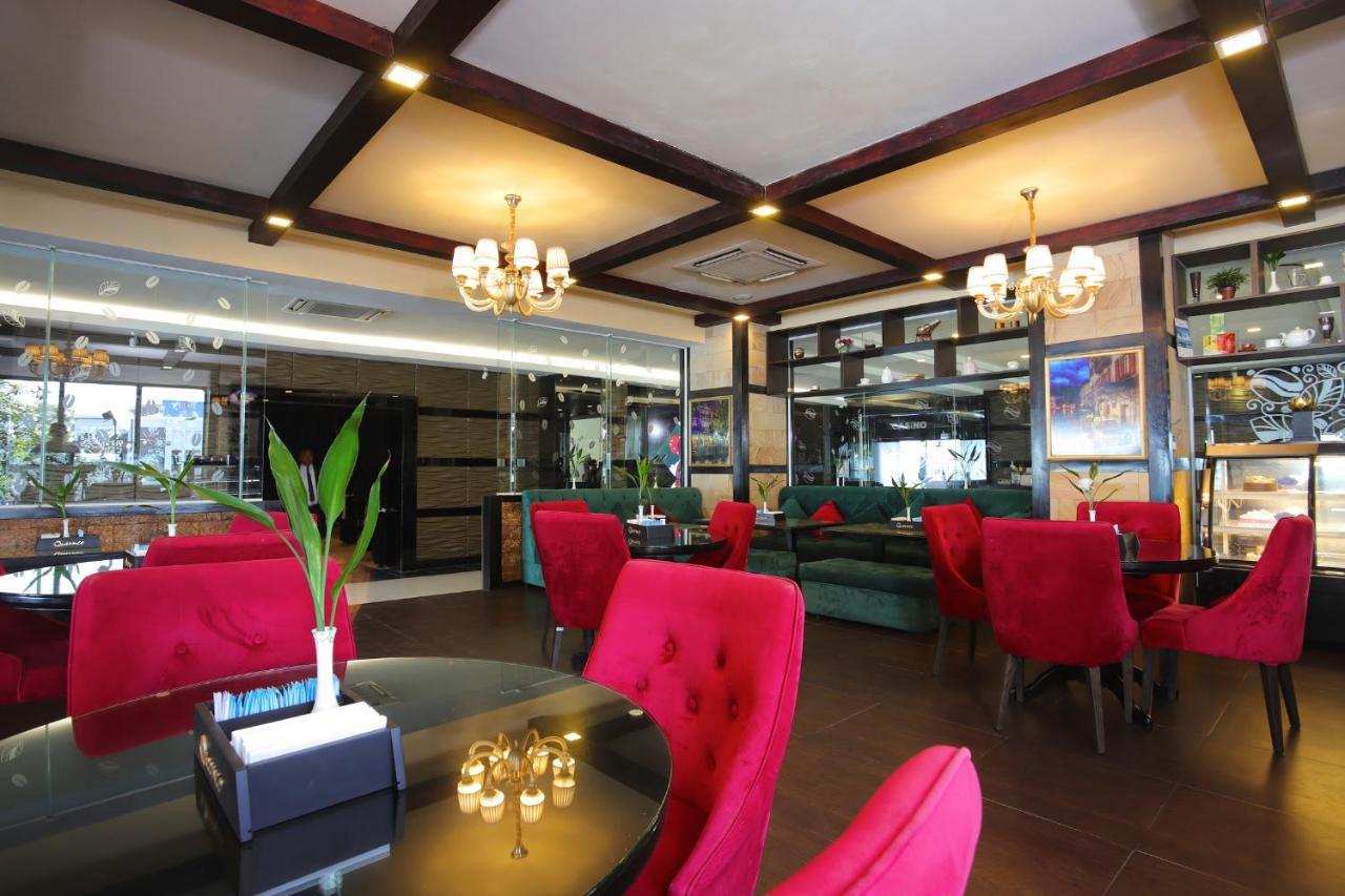 Queenco Hotel&Casino Sihanoukville Esterno foto